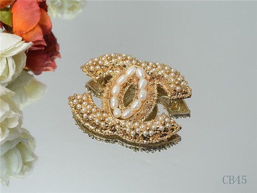 Chanel brooch-029