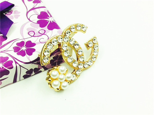 Chanel brooch-056