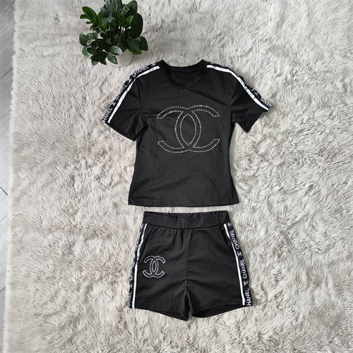 Chanel(Women)suits-007