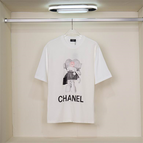 Chanel Round neck T-shirt-M-074