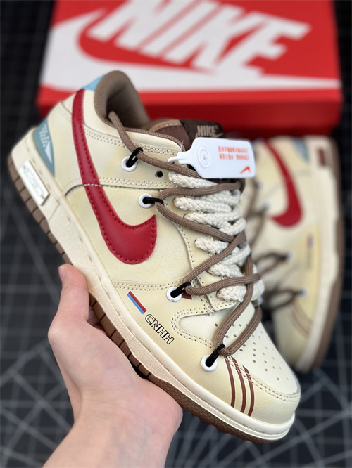 Dunk(low)-W-1261