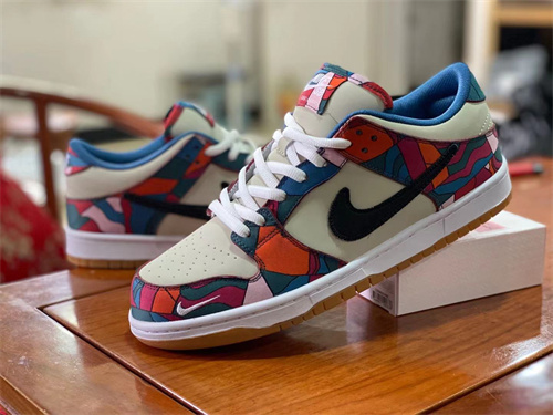 Dunk(low)-W-142