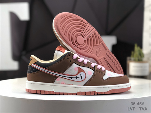 Dunk(low)-W-1808
