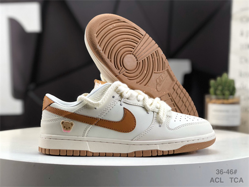 Dunk(low)-W-1909