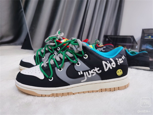 Dunk(low)-M-241