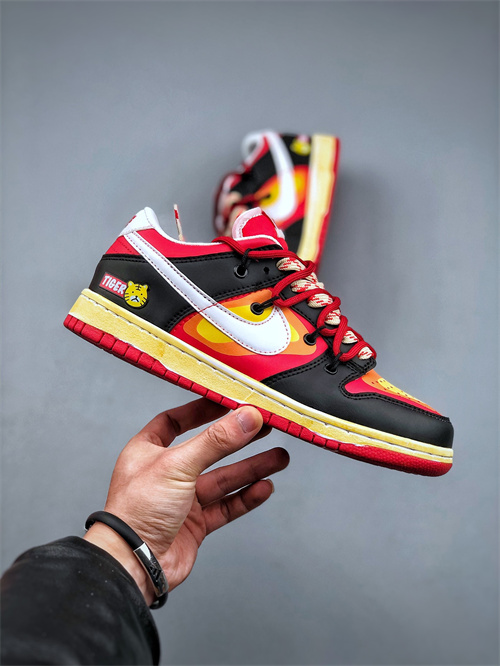 Dunk(low)-W-370