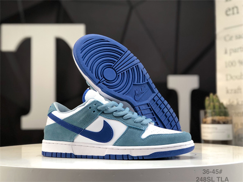 Dunk(low)-W-551