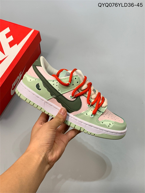 Dunk(low)-W-688