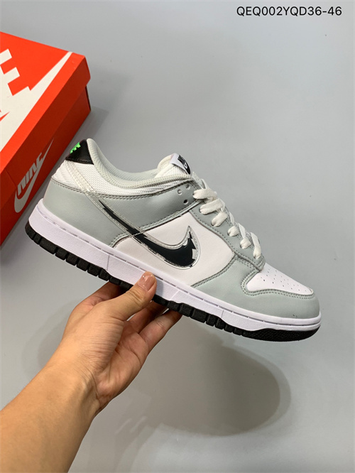 Dunk(low)-W-702