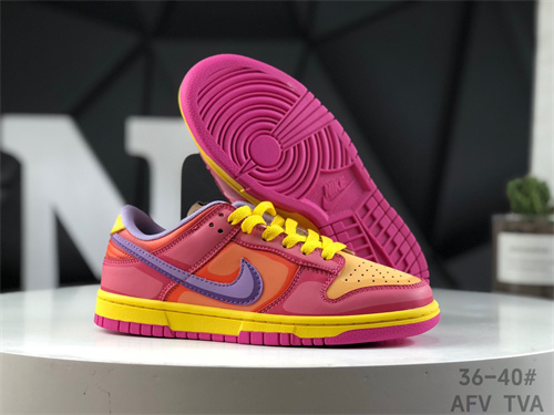 Dunk(low)-W-2318