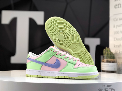 Dunk(low)-W-549