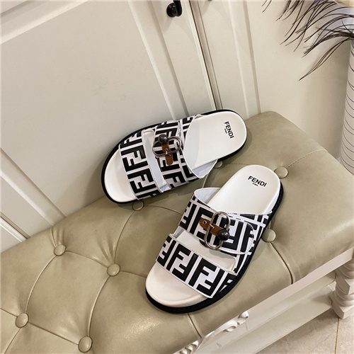 FENDI Sandal-W-026