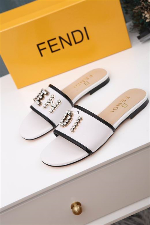 FENDI Sandal-W-073