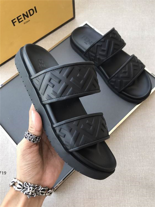 FENDI Sandal-M-158