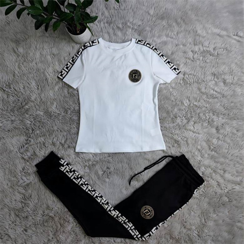 Fendi(Women)suits-021