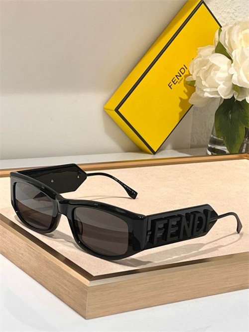 Fendi Sunglass(AAAA)-0095