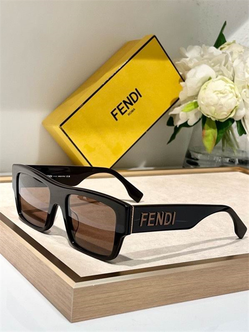 Fendi Sunglass(AAAA)-0097