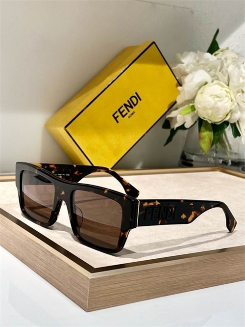 Fendi Sunglass(AAAA)-0099
