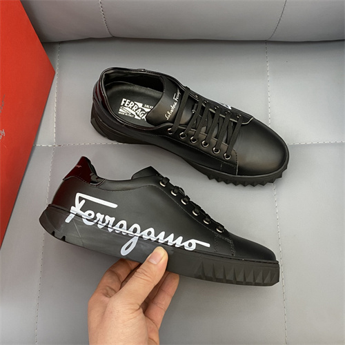 Ferragamo Shoes-M-149