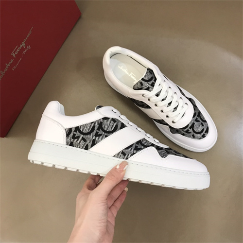 Ferragamo Shoes-M-174