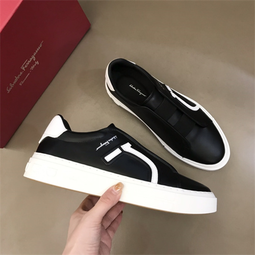 Ferragamo Shoes-M-186