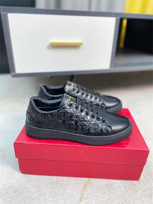 Ferragamo Shoes-M-231