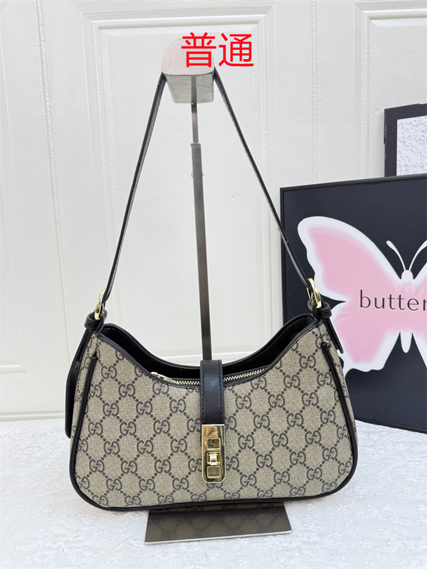 Gucci small bag-0540