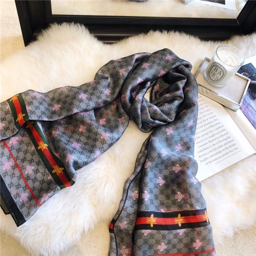 Gucci-Silk Scarf-005