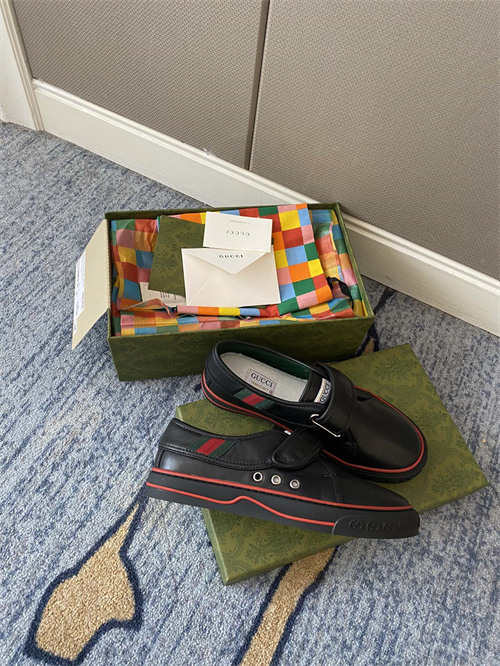 Gucci(AAA)shoes-M/W-980