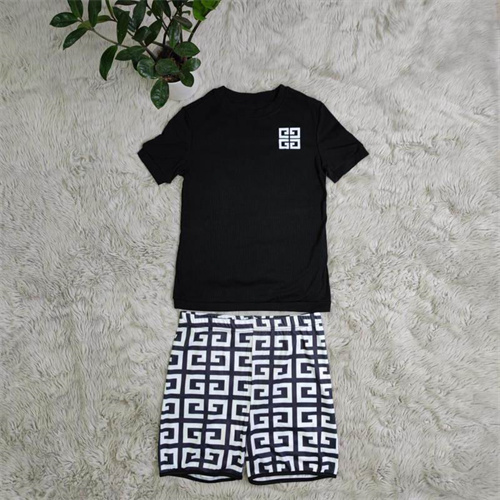 Givenchy(Women)suits-0001