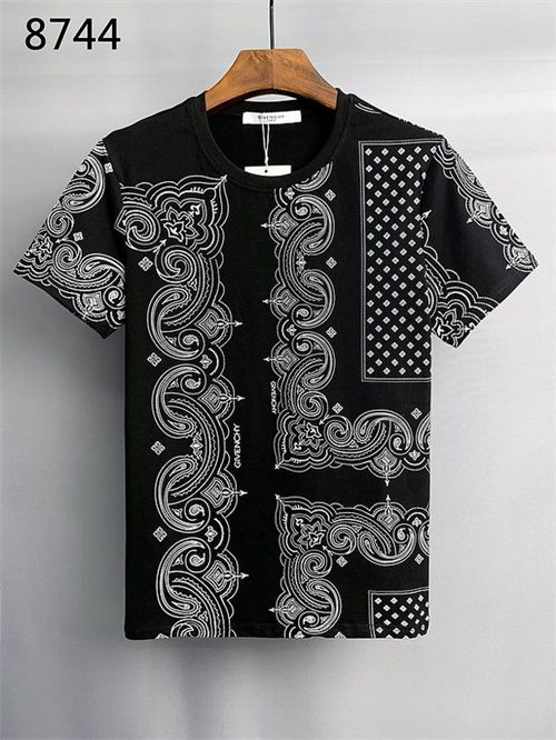 Givenchy Round neck T-shirt-M-208