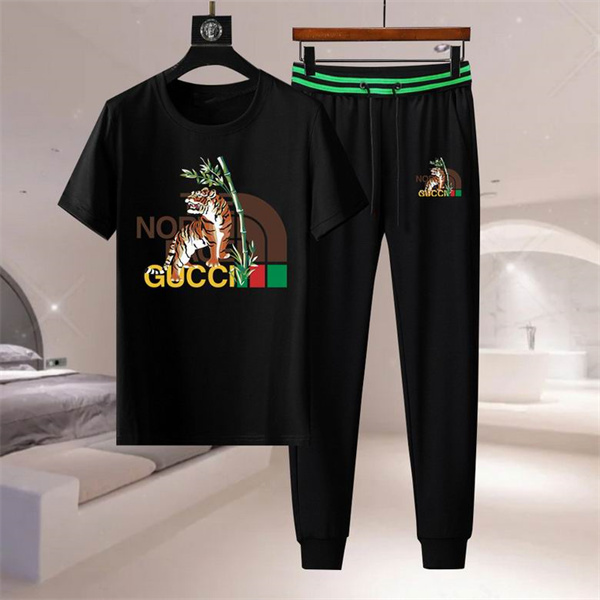 Gucci T-shirt(Suits)-098