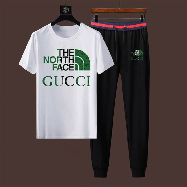 Gucci T-shirt(Suits)-121