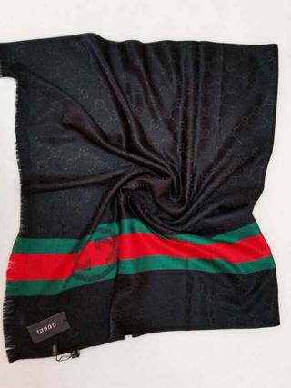 Gucci-Shawl-296
