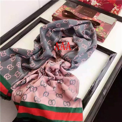 Gucci-Shawl-050