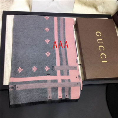 Gucci-Shawl-095