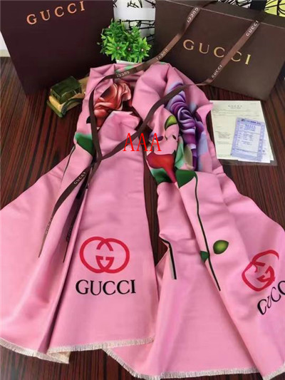 Gucci-Shawl-134