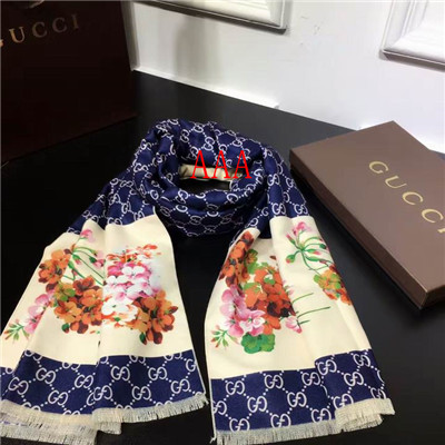 Gucci-Shawl-187
