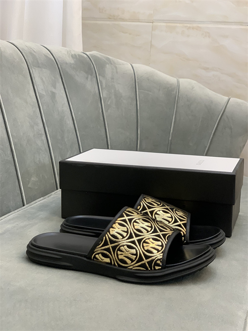 Gucci Sandal(2)-M-245