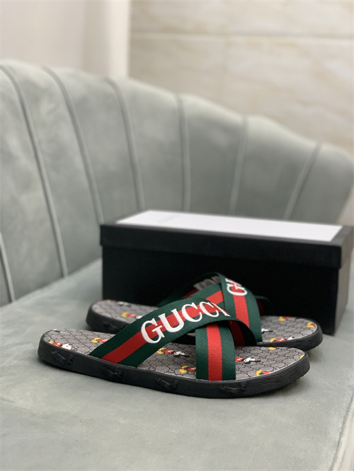 Gucci Sandal(2)-M-256