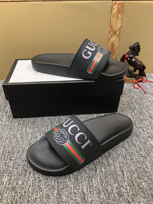 Gucci Sandal(2)-M-372