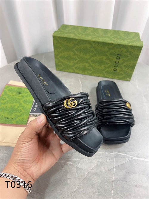Gucci Sandal(2)-M-908