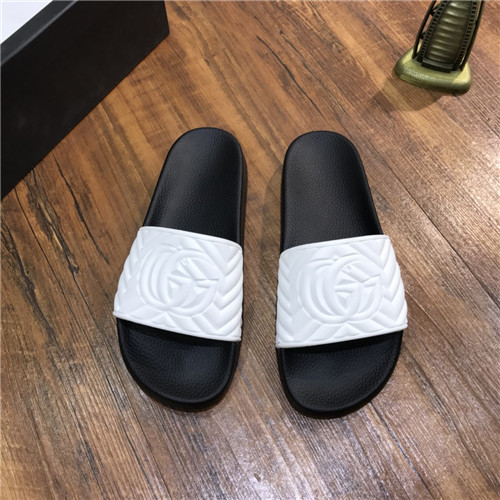 Gucci Sandal-W-151