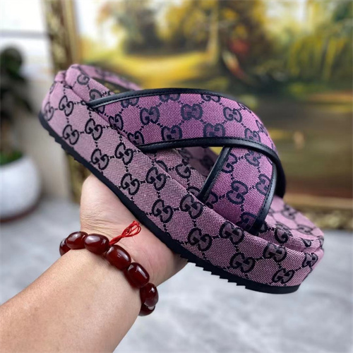 Gucci Sandal(2)-M-396