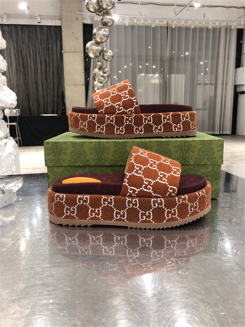 Gucci Sandal(2)-M-419