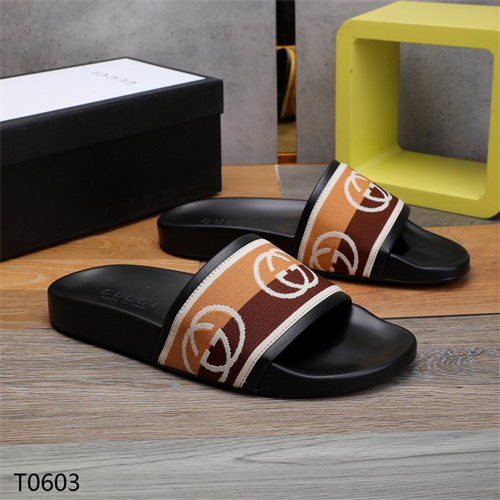 Gucci Sandal(2)-M-424