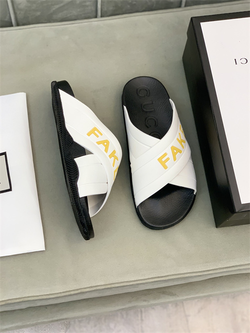 Gucci Sandal(2)-M-544