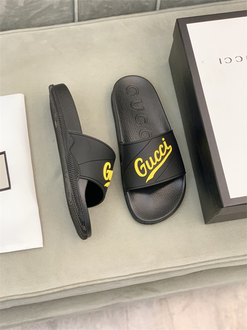 Gucci Sandal-W-438