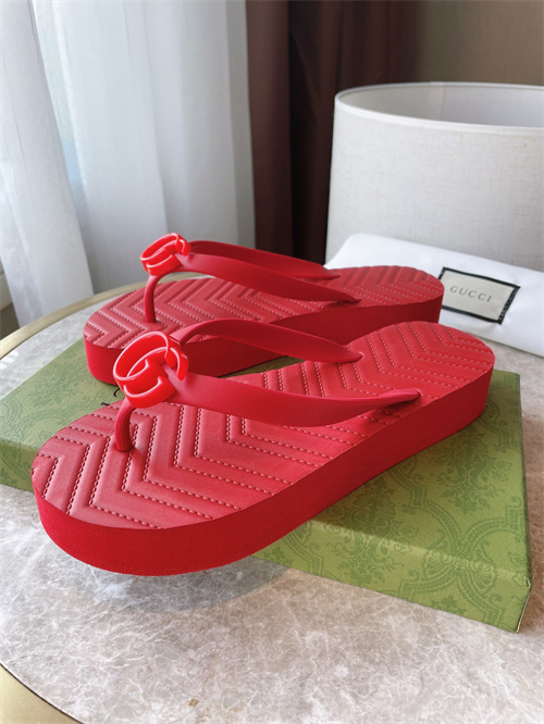 Gucci Sandal-W-469