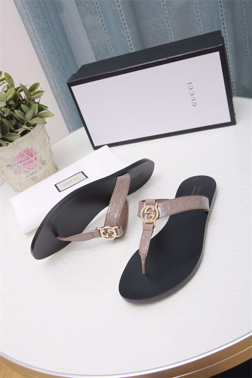 Gucci Sandal-W-511